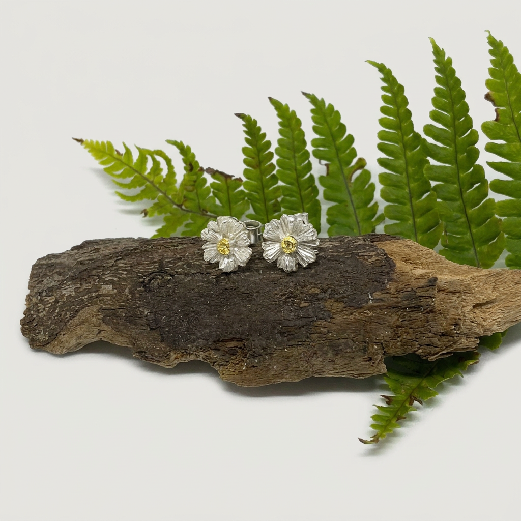 Silver Daisy Stud Earrings with Keum-boo Gold Centres
